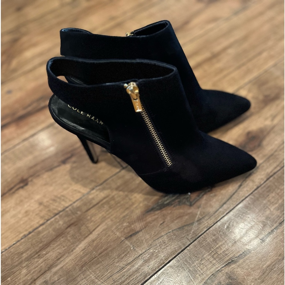 NEW with box. Cole Haan Lana Shootie II Suede Booties Heels. Size 9.